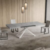 Tavolo allungabile 140/400x90 cm Niket cemento gambe bianche - immagine 3