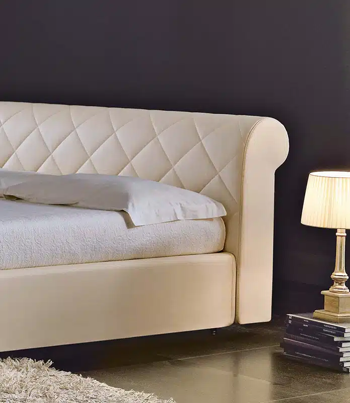 Ariel - Letto matrimoniale moderno ed elegante imbottito in tessuto o ecopelle