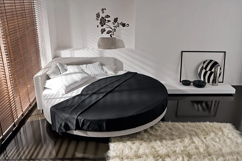 Ring Angolo - Letto rotondo con testiera angolare