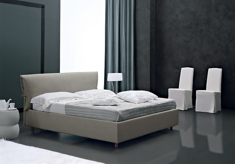 Cleopatra - Letto matrimoniale moderno e confortevole imbottito in tessuto o ecopelle