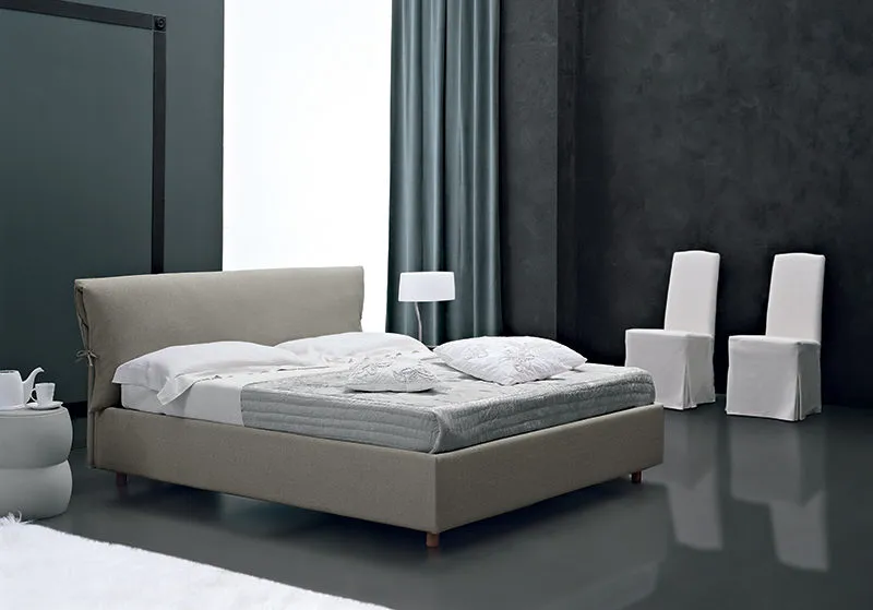 Cleopatra - Letto matrimoniale moderno e confortevole imbottito in tessuto o ecopelle