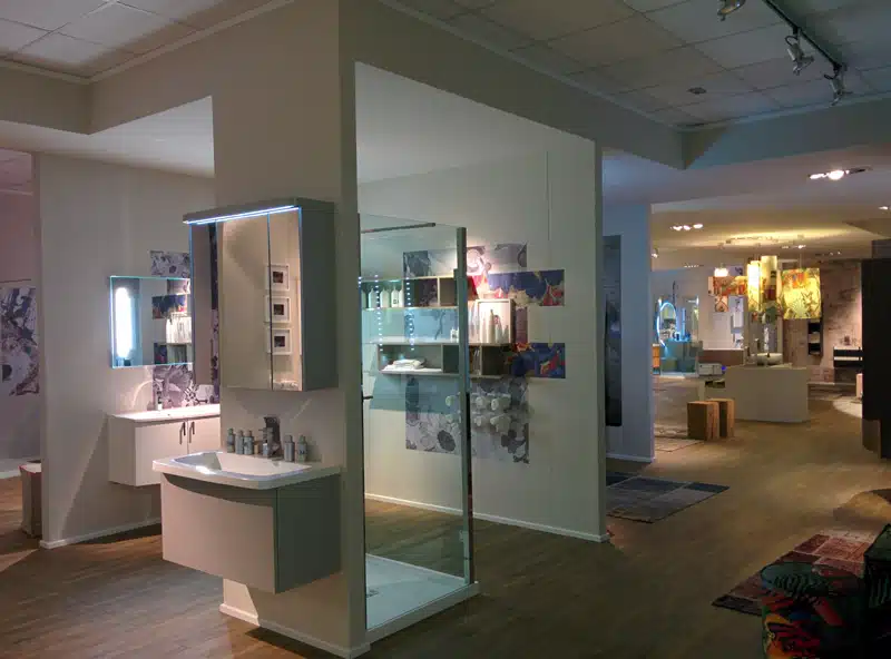 Mobili Bagno Pordenone: Progettazione, Vendita e Showroom 2 Mobile bagno di design in esposizione per clienti di Pordenone