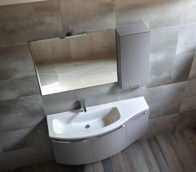 Jolly W907 – Mobile arredo bagno curvo L.130.5 cm personalizzabile Arcom