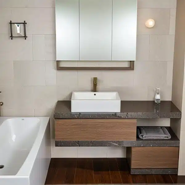 Compab B201 78 - Mobile arredo bagno design in top pietra L.130 cm