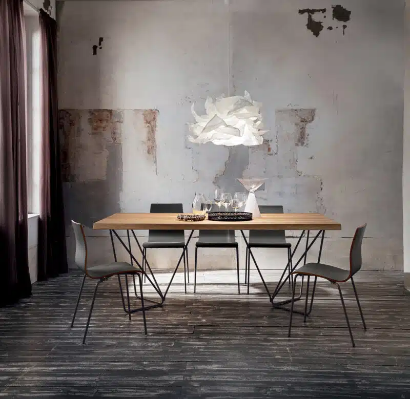 Denis - Tavolo di alto design ricercato e moderno