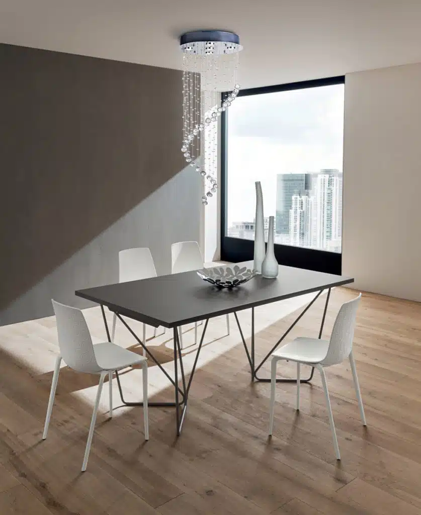 Denis - Tavolo di alto design ricercato e moderno