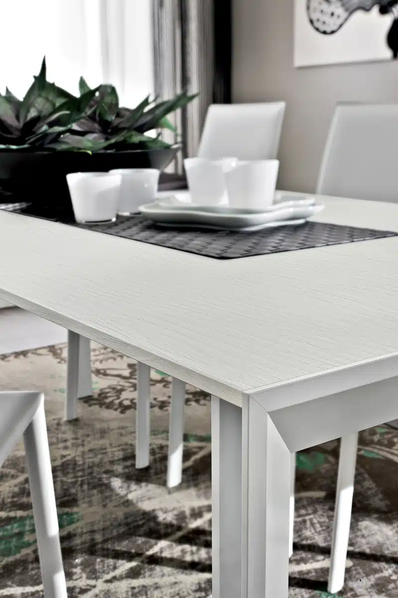 Tommaso - Tavolo design semplice ma dalla linea elegante