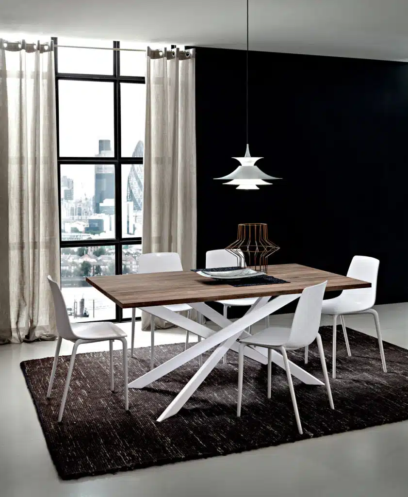 Renzo - Tavolo design accattivante con gambe incrociate