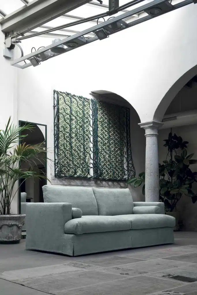 Arizona - Divano design moderno in tessuto o ecopelle