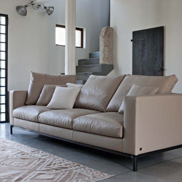 Colorado - Divano design moderno in tessuto o ecopelle