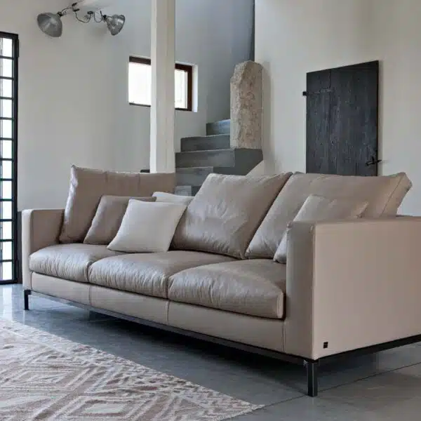 Colorado - Divano design moderno in tessuto o ecopelle
