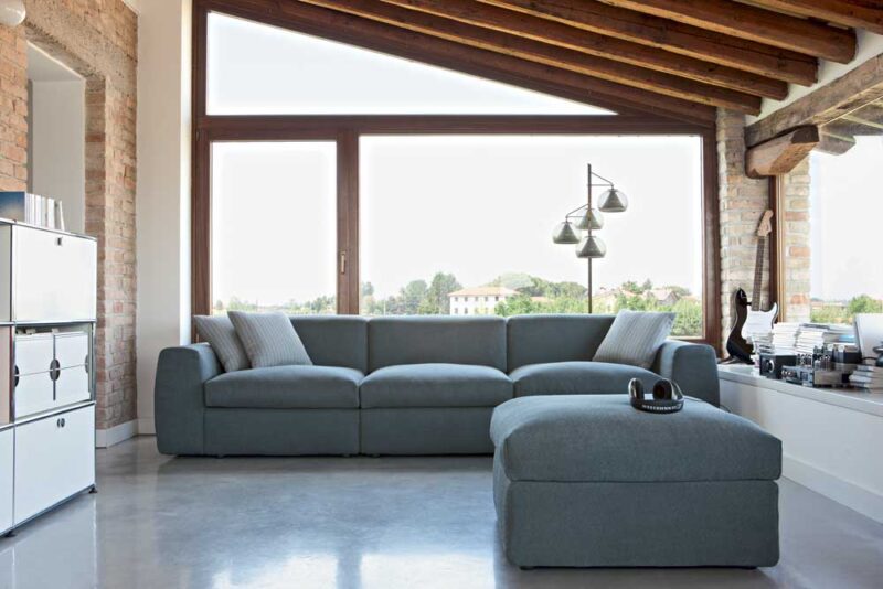 Nevada - Divano design moderno in tessuto o ecopelle