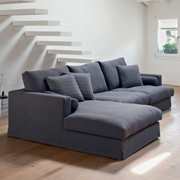 Nevada - Divano design moderno in tessuto o ecopelle