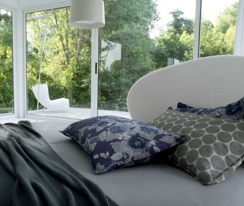 Kaleido - Letto rotondo con testiera curva e materasso tondo incluso