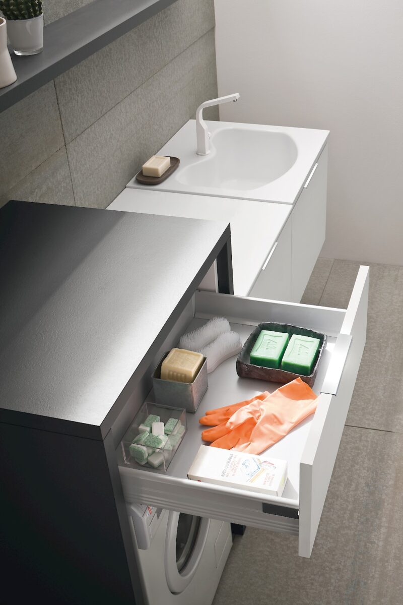 L09 - Mobile lavanderia L 217 x P 63 cm personalizzabile COMPAB