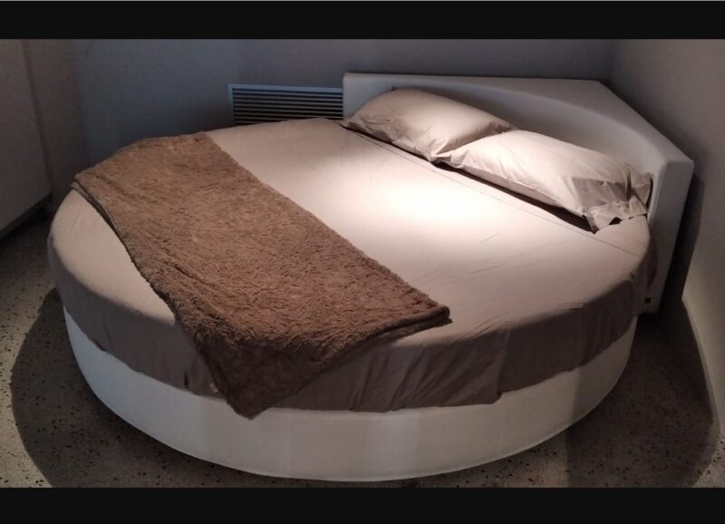 Ring New Angolo- Letto rotondo matrimoniale con testiera angolare materasso tondo 220 incluso / Giroletto Alto - immagine 4