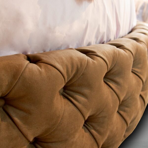 Letto Rotondo Capitonnè Imperial matrimoniale - vista frontale elegante, design italiano