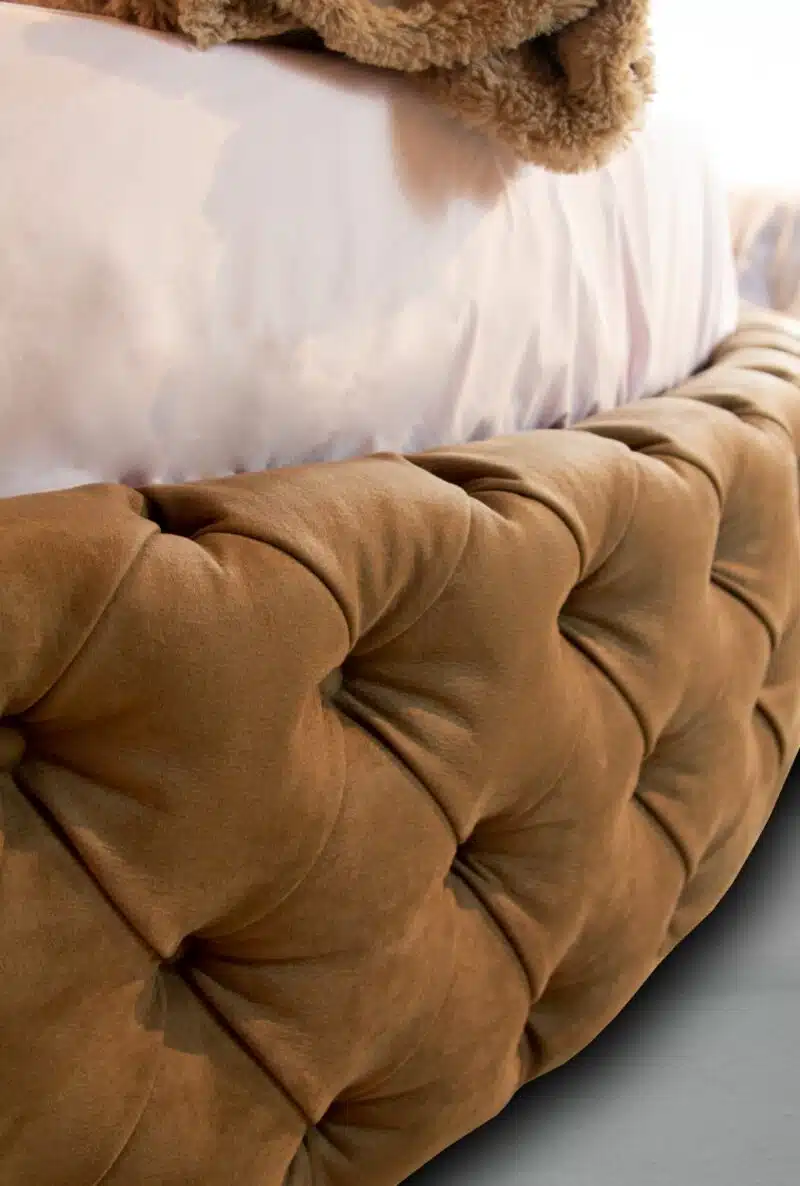 Letto Rotondo Capitonnè Imperial matrimoniale - vista frontale elegante, design italiano