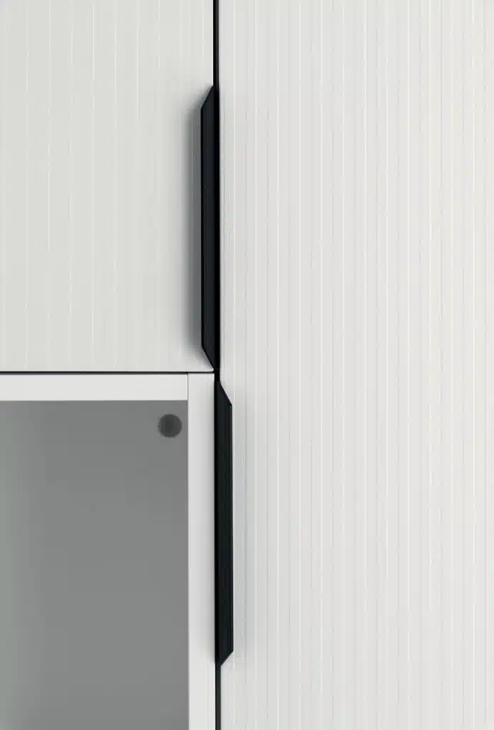 BD029 - Mobile arredo bagno COMPAB in ambientazione moderna. Soluzione salvaspazio, design personalizzabile.