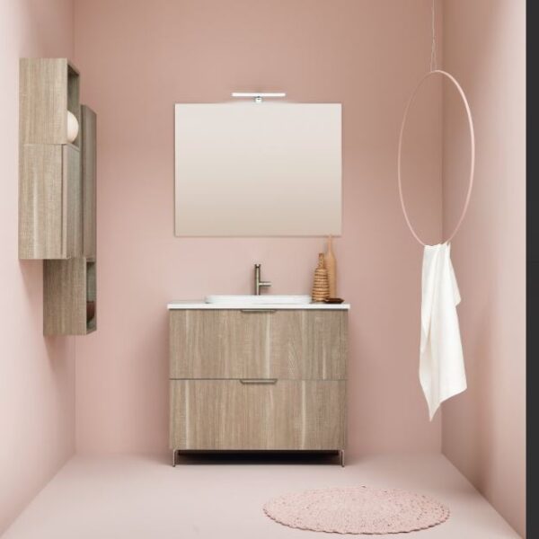 UP007 Mobile arredo bagno a terra COMPAB, 96cm – dettaglio anta e cassetti con finitura legno chiaro