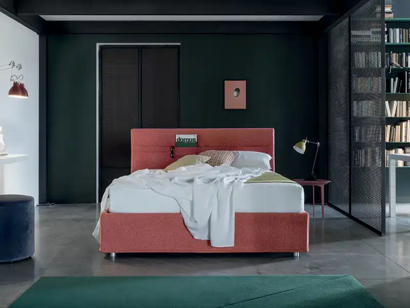 Letto matrimoniale Rigo Salotti Poket, design moderno imbottito. Camera da letto elegante.
