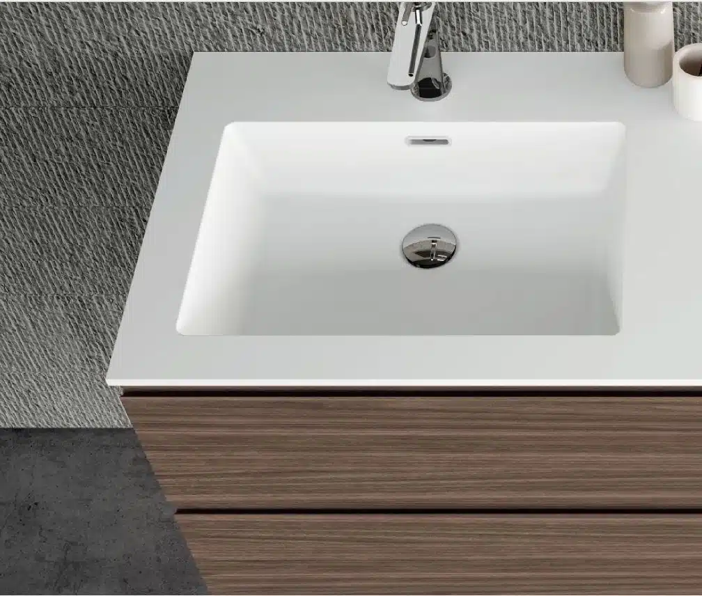 Mobile bagno Syntesi L.121 cm - Baxar Design, vista ravvicinata doppio lavabo bianco in ceramica, rubinetteria moderna
