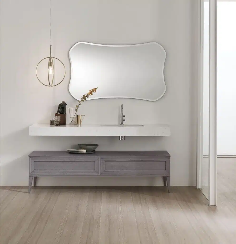 Mobile Bagno Opera 01 ARCOM - design italiano, vista frontale completa con lavabo e specchio, arredamento classico moderno.