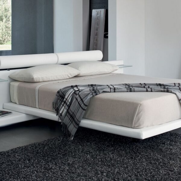Letto Matrimoniale Design Jojoba con comodini integrati, vista frontale, arredamento camera da letto moderna.