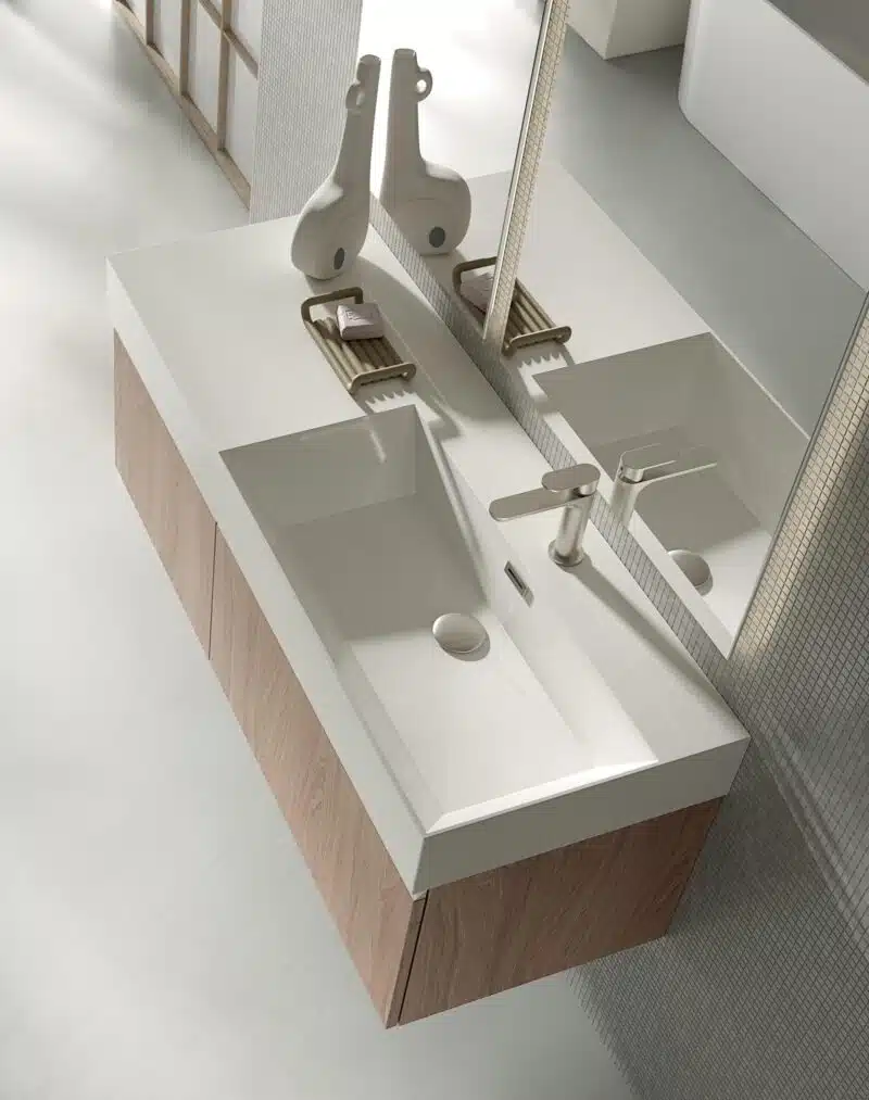 Compab BK02 - particolare lavabo integrato in ceramica bianca, bordo sottile, design minimalista e funzionale