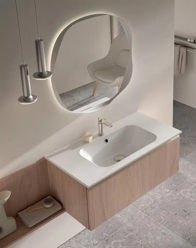 Mobile bagno Compab BK15: design sospeso moderno. Ambientazione bagno contemporaneo.