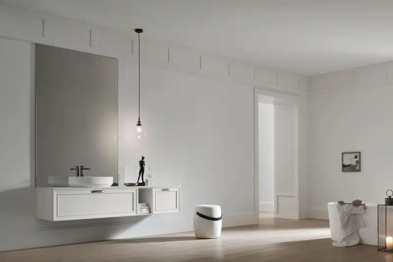 Dettaglio top in marmo e lavabo integrato Mobile Bagno Arcom Opera 03, stile classico moderno