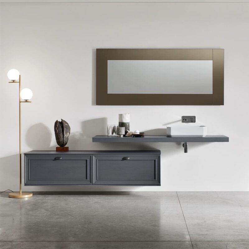 Scopri Opera 06 di Arcom, il mobile bagno sospeso di design in Frassino Grigio Ombra. Eleganza materica e qualità Made in Italy. Progettazione 3D gratuita.
