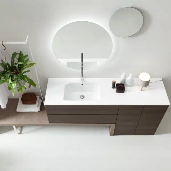 Arredo lavanderia a colonna per lavatrice I-WASH 05 di ARCOM con finitura Rovere Castoro.