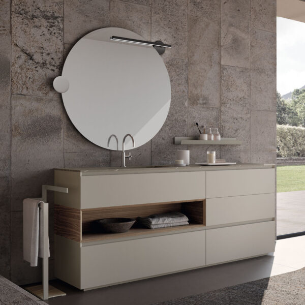 Mobile bagno con gola Composizione 315 di Baxar Azzurra, con finitura Laccato Canapa opaco e top in HPL Unicolor.