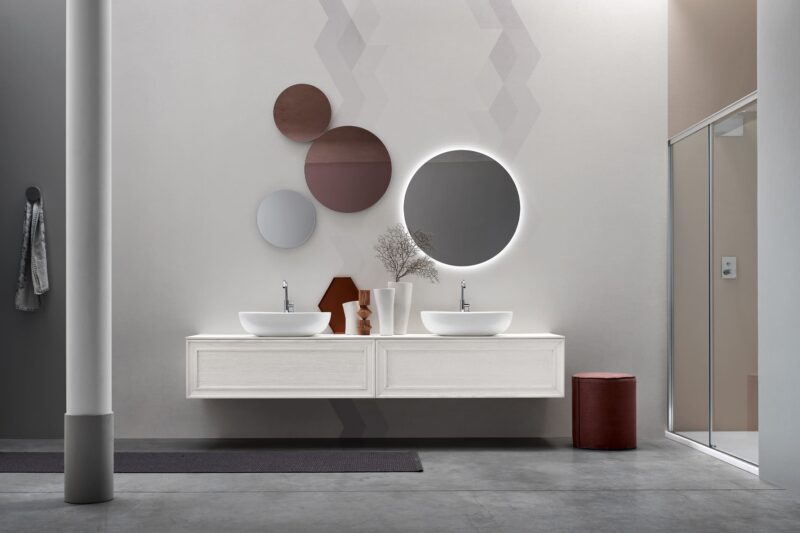 Mobile bagno doppio lavabo classico moderno Opera 02 di Arcom con finitura Frassino Bianco.
