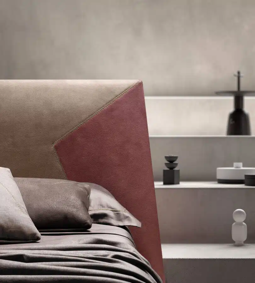 Testata letto Samoa JS in pelle marrone e bordeaux, design moderno Made in Italy.