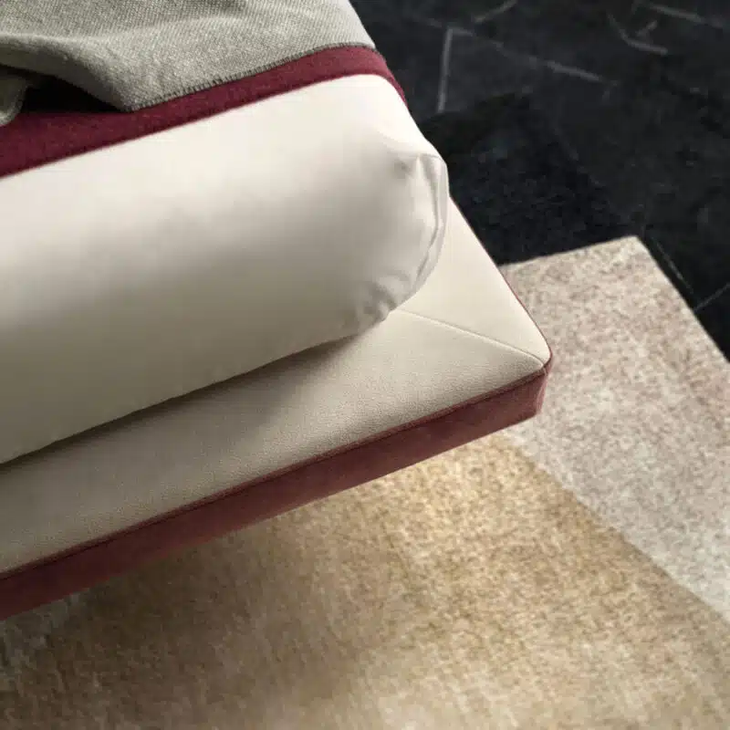 Letto Matrimoniale Samoa Link, design italiano: vista laterale, struttura autoportante e linee pulite.