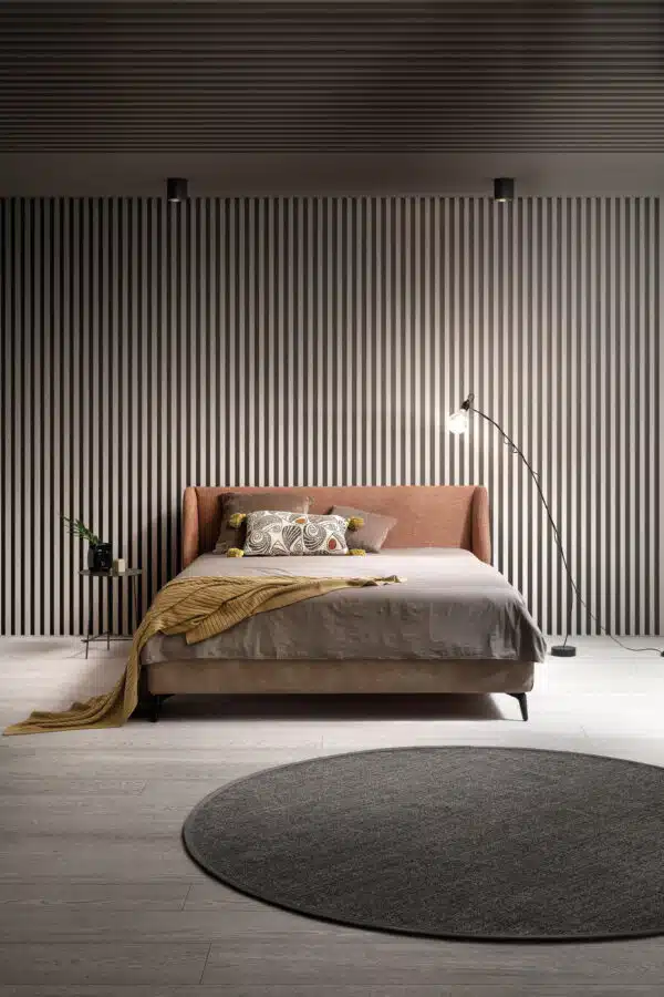 Dettaglio testiera letto matrimoniale Samoa HUG in tessuto bouclé beige, cuciture accurate