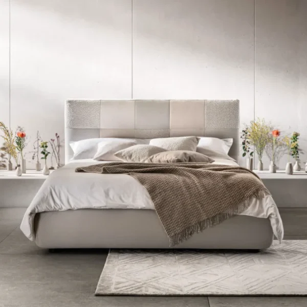 Letto matrimoniale Samoa ESSE con testiera patchwork, tessile, moderno, beige/crema.