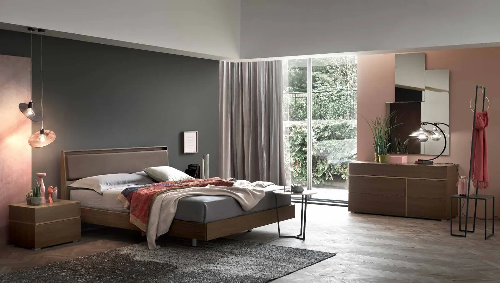 Foto del catalogo Maronese: letto Aida in Rovere Thea con testiera in ecopelle Tortora, gruppo Street in Rovere Thea con profilo laccato opaco Ottone.